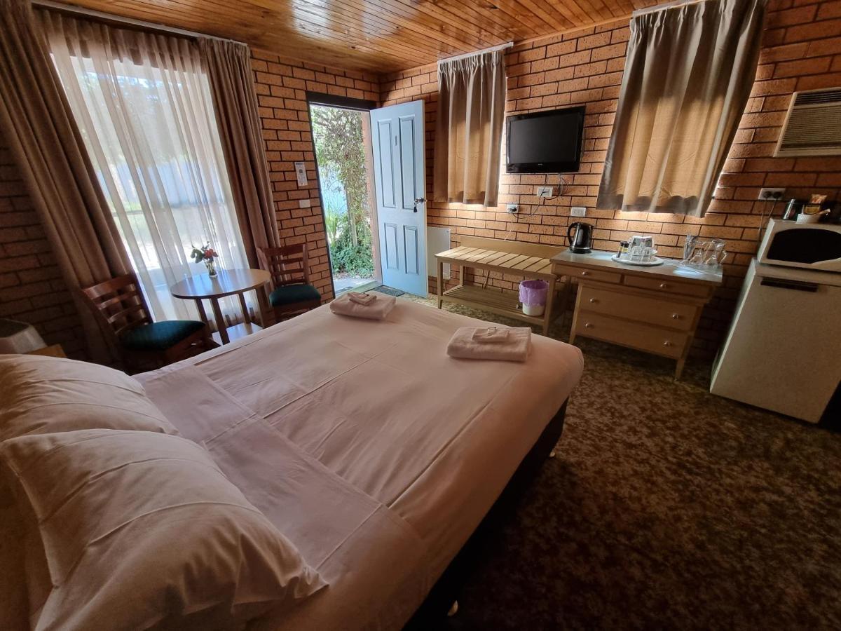 La Cochon Rose Motel Saint Arnaud Buitenkant foto