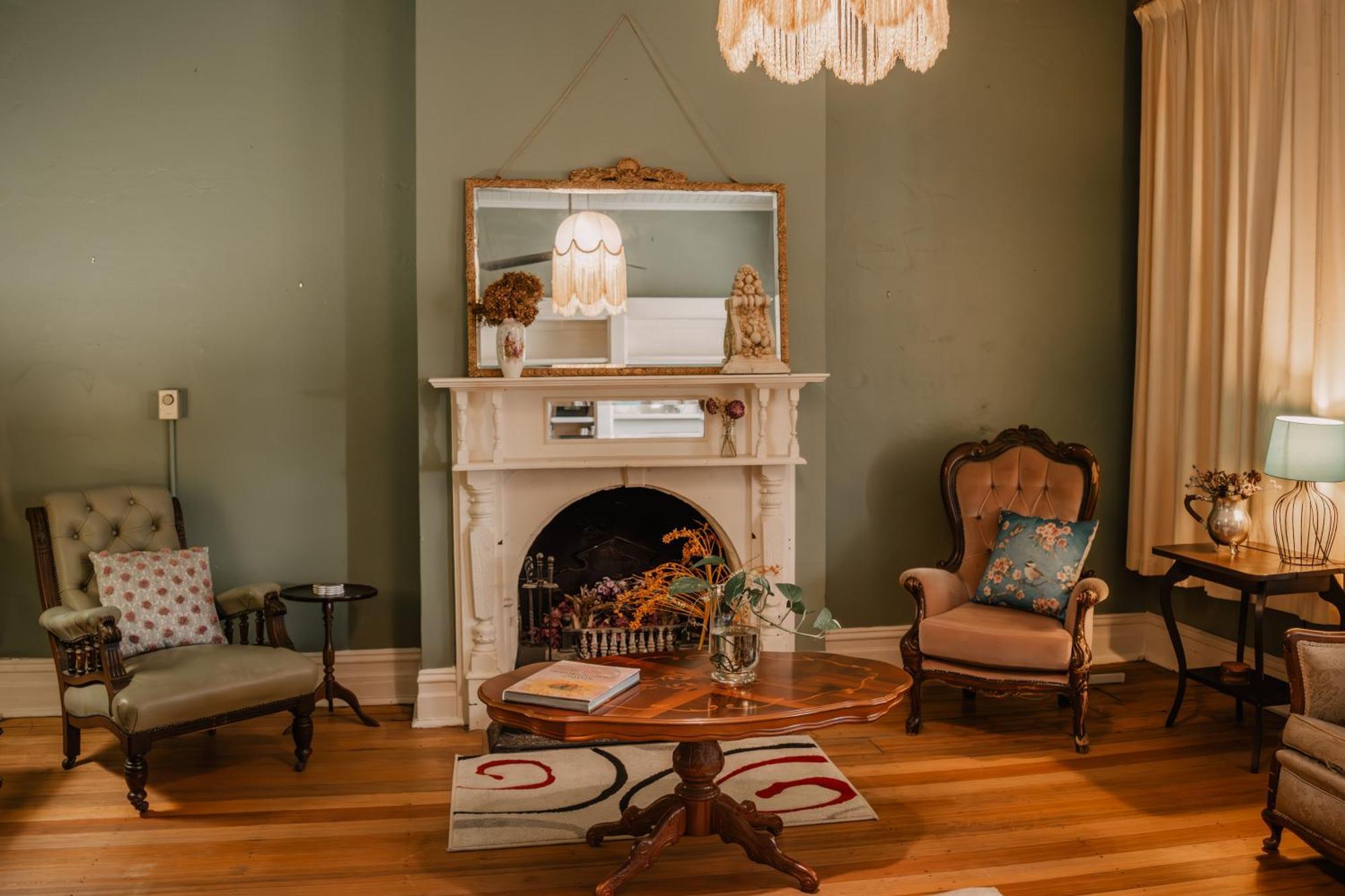 La Cochon Rose Motel Saint Arnaud Buitenkant foto